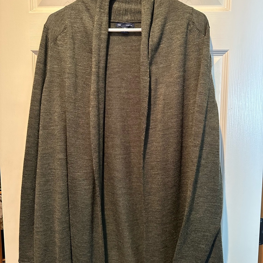 Women’s sweater